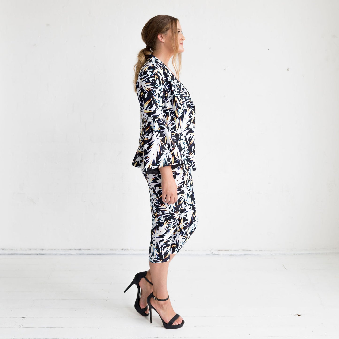 Orchid Jacket in Cosmos Print - FINAL SALE